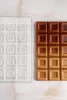 PAVONI bon-bon forma, polikarbonát, táblás maxi, 250×150×20mm, ~600g, 1 tábla/lap, 275×175mm lap