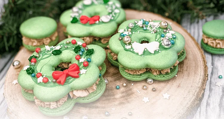 karacsonyi-macaron-koszoru