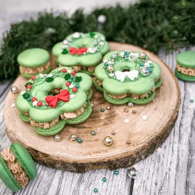 Karácsonyi macaron koszorú